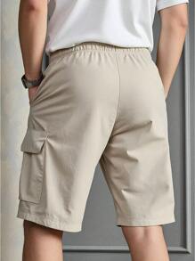 Manfinity Dauomo Men's Solid Color Cargo Pocket Relaxed Casual Shorts